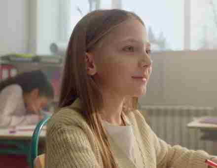 888.BY集团电子游戏光电公司简介